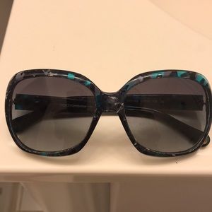 D&G blue tortoise sunglasses